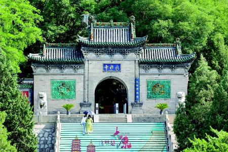           永祚寺 本报记者 胡远嘉 摄        