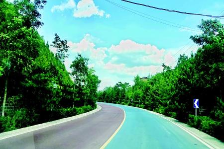           太行一号旅游公路 本组摄影 本报记者 任小芳        