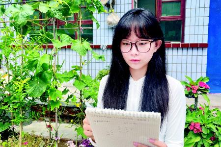           崔馨芝用奋斗书写青春 图片由受访者提供        