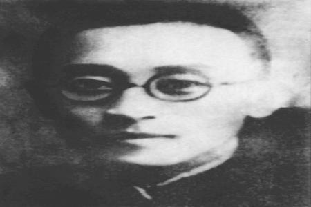               1942年5月，日军集中兵力对太行根据地进行大“扫荡”，中共中央北方局秘书长兼八路军前方总部秘书长张友清在突围时不幸被俘，受尽摧残和折磨，但他坚贞不屈，后牺牲在日军战俘集中营“太原工程队”。图为张友清烈士。        