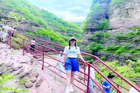           收获成长比完美开局更重要 实习生 苟萧 摄        