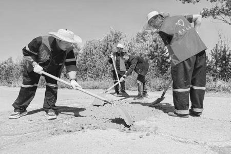           　 图片由马脊梁矿团委提供        