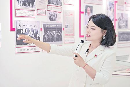 宣讲之路与新闻生涯同步前行 图片由受访者提供