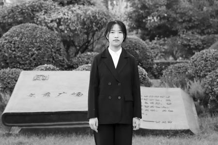 脚踏实地做好每项工作 图片由受访者提供