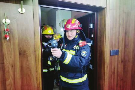 用坚守和担当守护家乡人民 图片由受访者提供