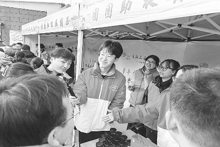 图片由团省委驻临县玉坪乡常家坪村工作队提供