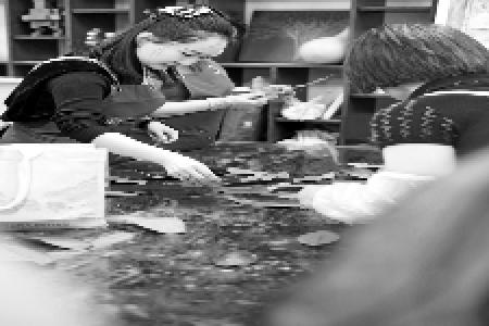 在坚守与创新中书写着别样漆艺故事 图片由受访者提供