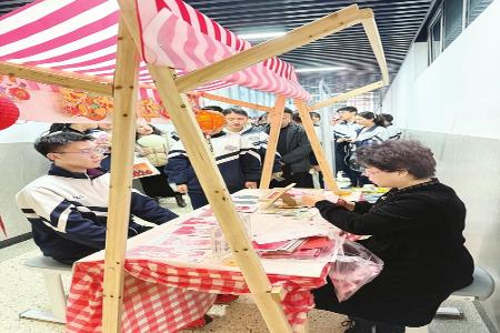 本组图片均由太原市外国语学校摄乐校区提供