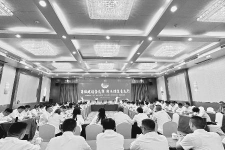 举办主题团日活动，增强青年使命感。 本版图片均由兰花集团公司团委提供