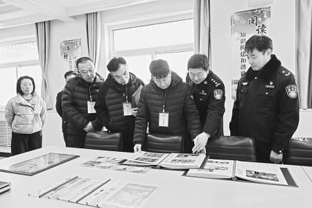 考察团实地调研