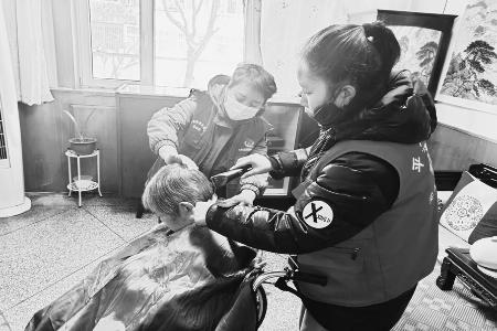 贴心服务获点赞 图片由太原市兴安社区提供