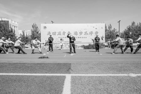 尽展青春风貌 图片由共青团太原市万柏林区委提供