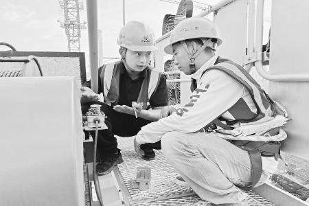 用奋斗定义青春，用实干诠释担当。 图片由受访者提供