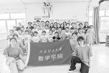 多元力量在乡村振兴一线唱响青春担当 本组图片均由团灵丘县委提供