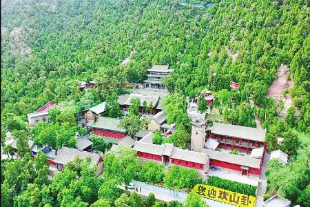 卦山 本报记者 任小芳 摄