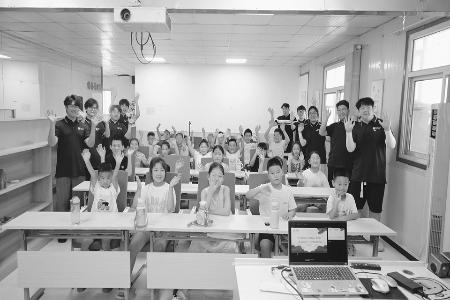 图片由“理工承红脉，文创润石楼”暑期社会实践团提供