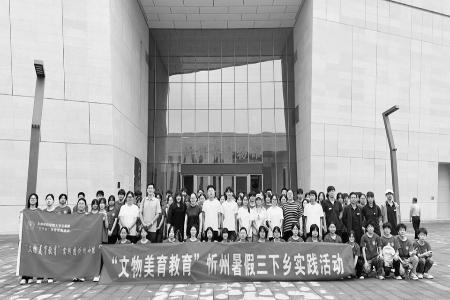 以躬身实践感悟初心 本版图片均由太原师范学院团委提供