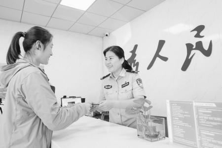 延伸服务触角，提升居民幸福指数。 图片由太原市公安局提供