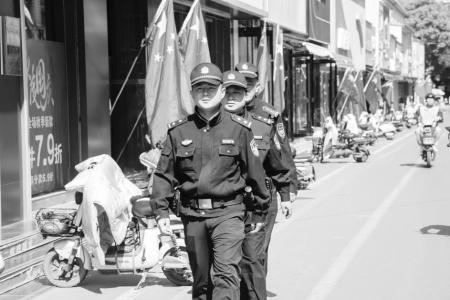 民辅警扎根一线守护平安 图片由通讯员提供