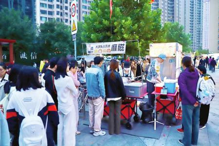 城市烟火气十足 图片由太原市小店区融媒体中心提供